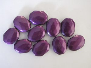 10 Purple faceted rectangles Beadzone