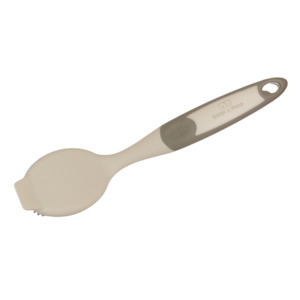 Cleaning: Silicone Brush