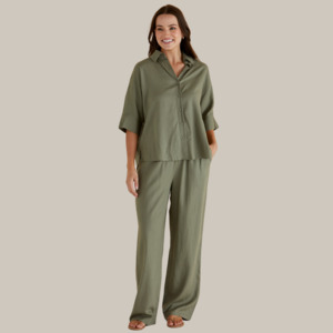 Wear: Lynwood Linen Shirt | Olive