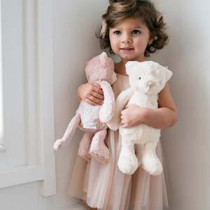 New: Snuggle Bunnies | Elsie the Kitty