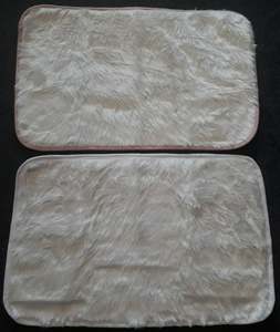 Pets: Reversible White/Pink Blanket (half size)