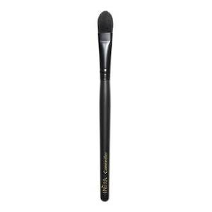 Face: Inika Vegan Concealer Brush