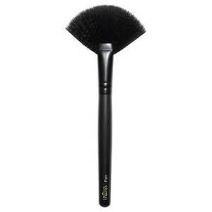 Face: Inika Vegan Fan Brush