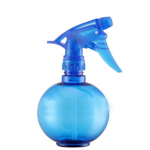 Cutting Capes Accessories: Plastic Hair Salon Spray Bottle - 450ml
