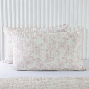 Pillowcases: Gracious Living Maddie Pillowcase Pair