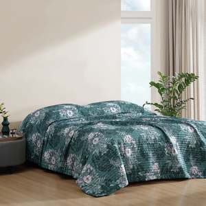 Logan & Mason Onera Bedspread