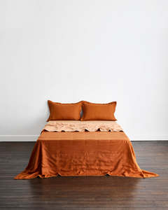 Rust 100 French Flax Linen Bedding: Terracotta & Rust Two-Tone Quilt