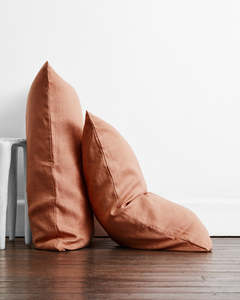 Soft And Feminine: Hazelnut 100% French Flax Linen Pillowcases (Set of Two)