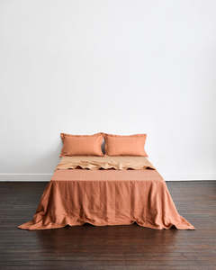 Terracotta & Hazelnut Two-Tone Quilt