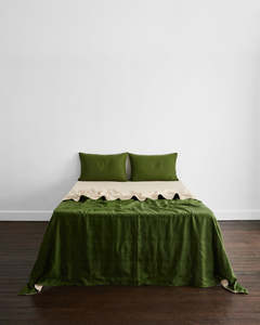 Oatmeal 100 French Flax Linen Bedding: Olive & Oatmeal Two-Tone Quilt