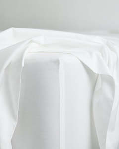 Sheets: Crisp White 100% Organic Cotton Fitted Sheet