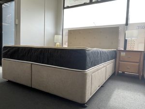 Products: Deluxe Waterbed - Bedworld