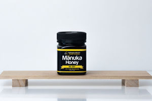 Products: Raw mānuka honey MG100+