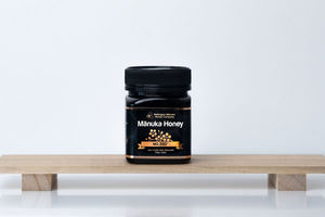 Products: Raw mānuka honey MG350+