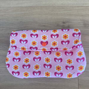 Products: Pink floral pouch - Collections – bee Moore