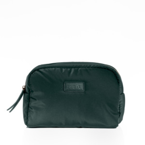 Free: BEETL Toiletry Bag RRP $50