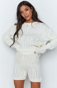 Knitwear And Jackets: Capri Dream Shorts Cream