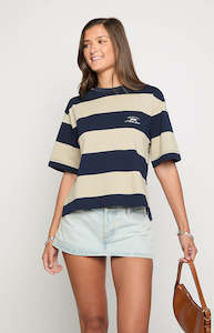 Casual Outfits: Lioness Midnight Emerging Tee