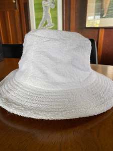 Frontpage: Towelling hat