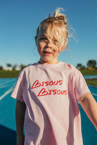 Bisous Bisous: Bisous Bisous T-Shirt - Pink