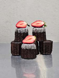 Products: Vanilla bean Canelés with Strawberry - NEW