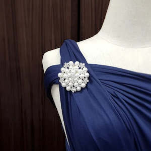 Infinity Dress: Grette Dress Brooch