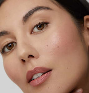 Aleph: Aleph cheek and lip tint Pixie