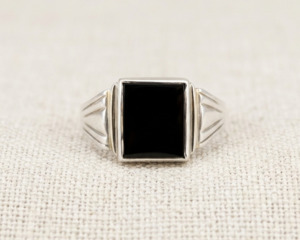 Sterling Silver Lined Rectangular Onyx Ring