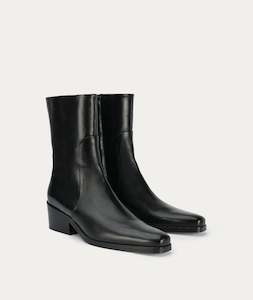 Deadly Ponies 1: Diomedes Boot - Black