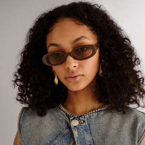 Le Specs: Outta Love - Cocoa