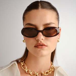 Le Specs: Work It - Cocoa