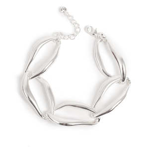 Jewellery: Bracelet, Sculptured