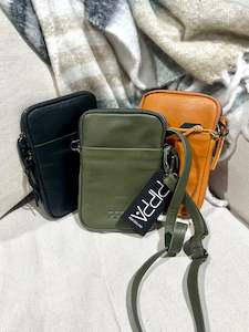 Bags: Boulevard phone bag