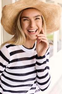 Knitwear Cardis: Bay View sweater