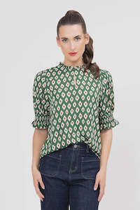 Seeking Lola: Movement blouse, short sleeve