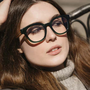 Accessories: Soek Reader, Alive