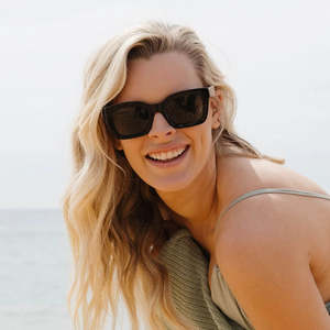 Accessories: Soek sunglasses, Zahra