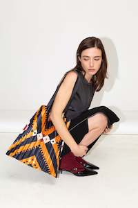 Multitudes Alghero Tote Bag