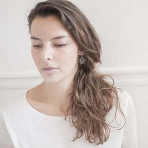 Women Over 100: Louison Mesh Earrings - Silver