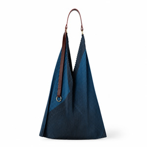 Multitudes: Charlize Y Bag