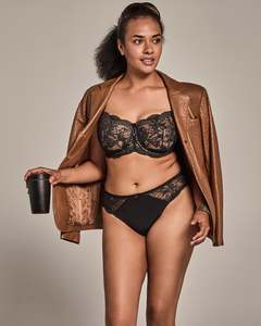 Bras: Aria Underwire Bra