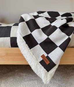 Chunky Checks: [PRE-ORDER] | Sherpa Blanket - Chunky Checks
