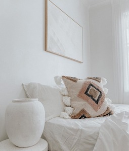 [IMPERFECT] | Amira Cushion Cover