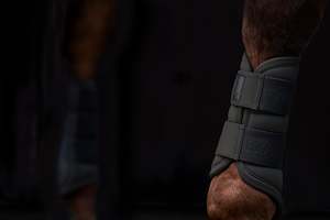 Horse Boots: Eskadron ESSENCE Softshell Tendon Boots