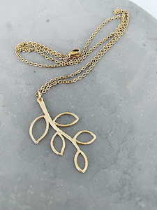 Autumn Winter 2021: Twigg Olive Pendant Necklace