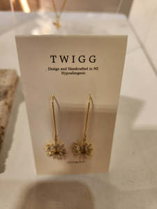 Fleur Daisy Earrings