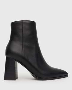 MAX Pointed Toe Ankle Boots