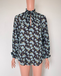 Witchery: Witchery floral top