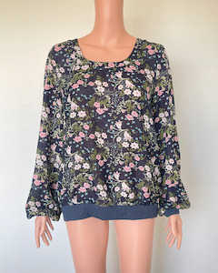Ketz Ke Leo Be: Ketz Ke floral top