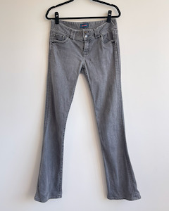 Max: Max early 2000s bootleg jeans